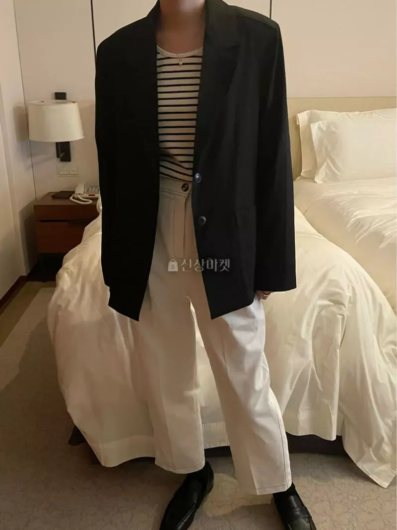 Under Row - Korean Women Fashion - #restrostyle - Cov Jacket - 3