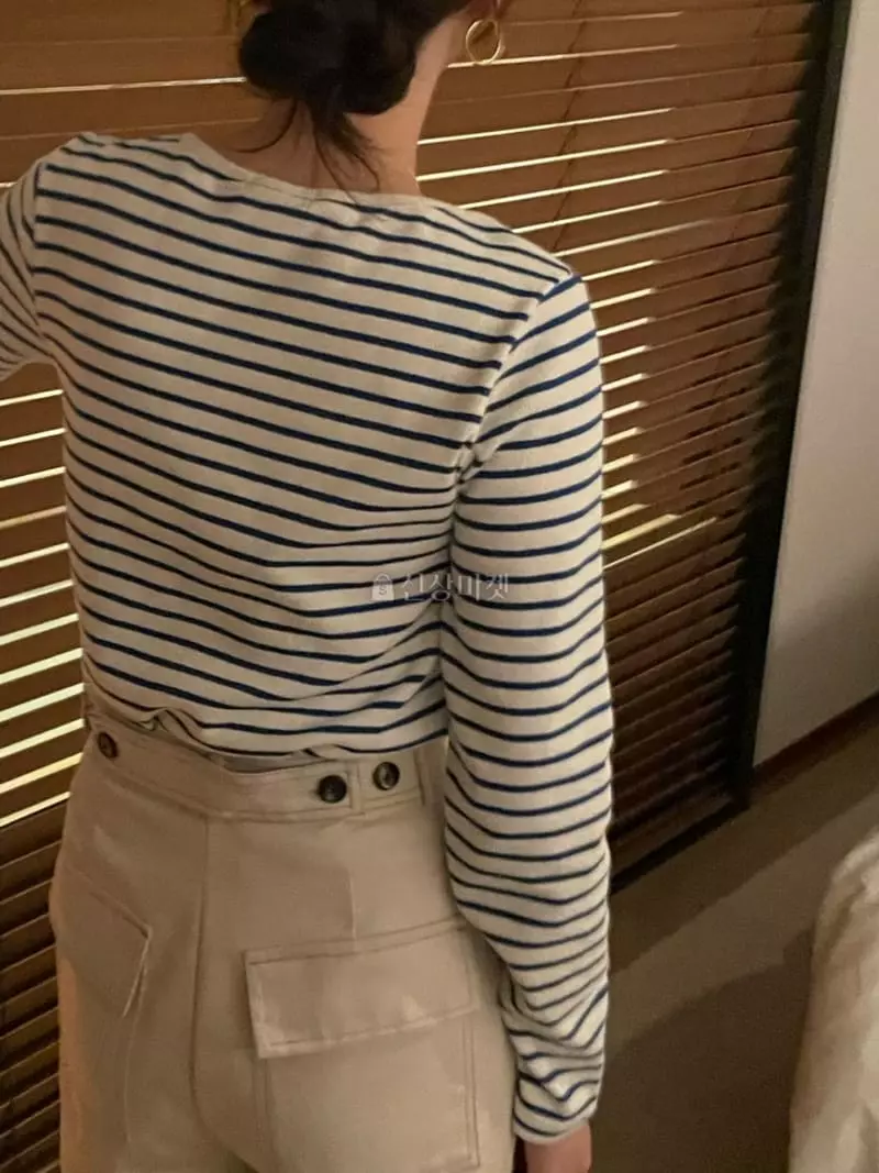 Under Row - Korean Women Fashion - #thelittlethings - Stripes U Neck Tee - 10