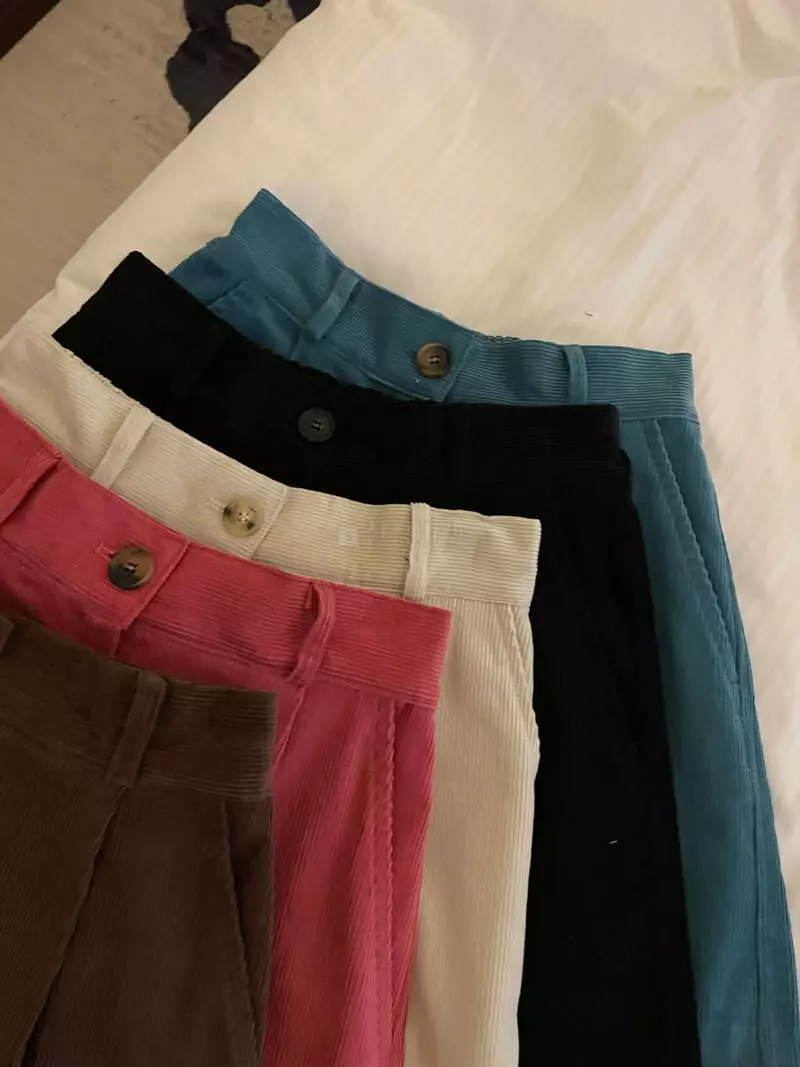 Under Row - Korean Women Fashion - #thelittlethings - Corduroy Half Pants - 6