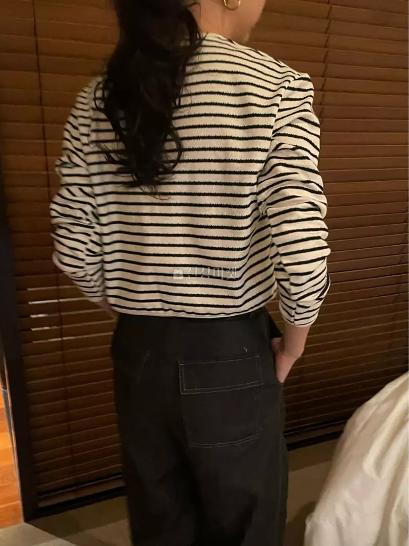 Under Row - Korean Women Fashion - #momslook - Shelly Stripes Cardigan - 4