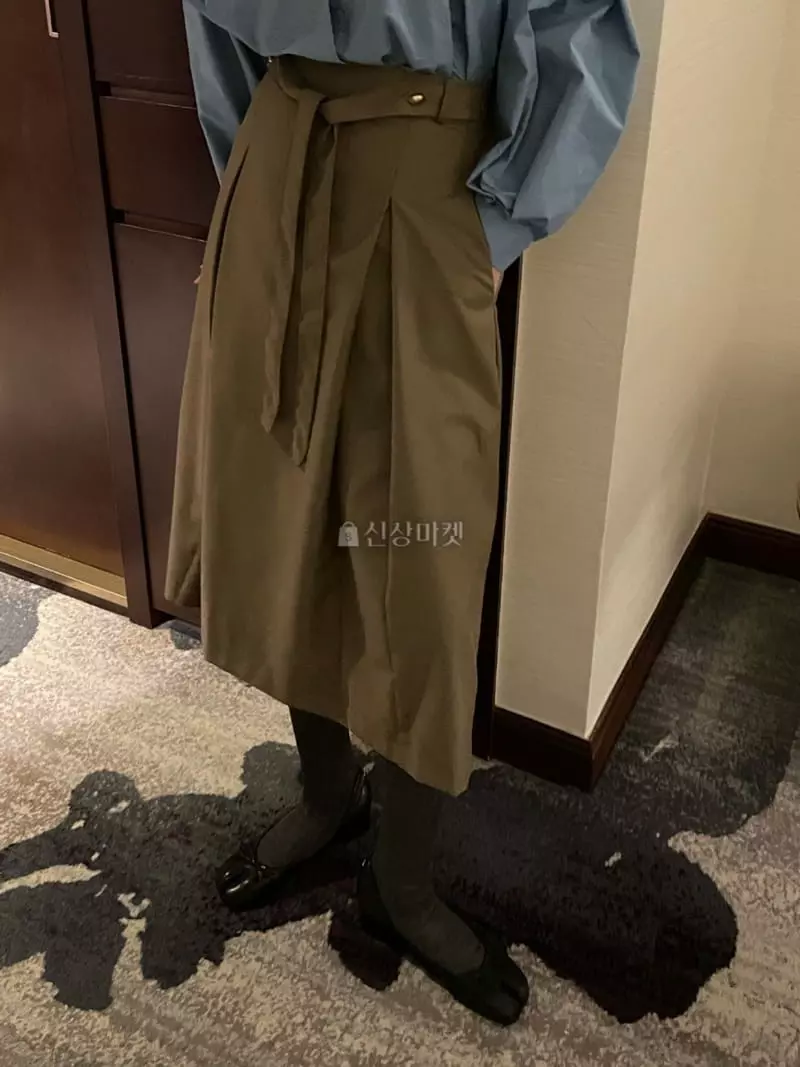 Under Row - Korean Women Fashion - #womensfashion - Binua Skirt - 7