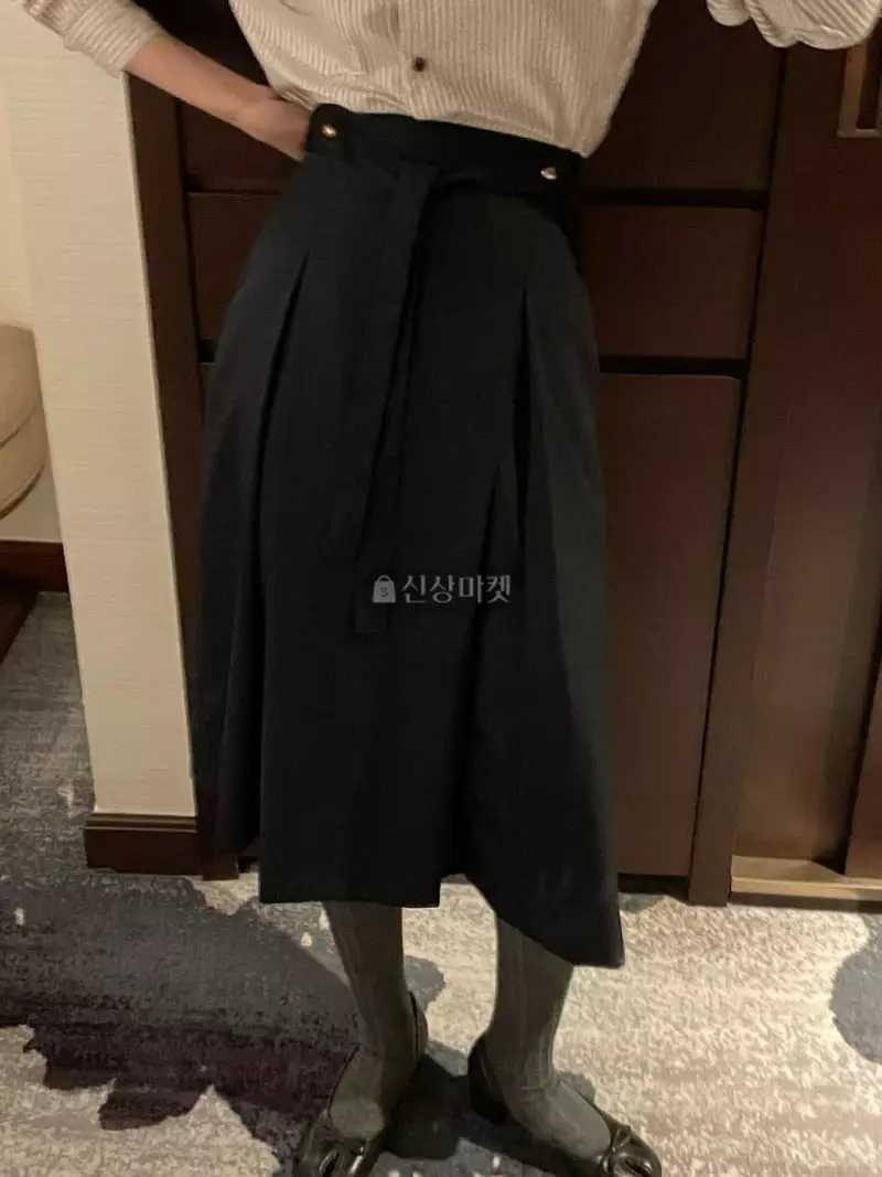 Under Row - Korean Women Fashion - #womensfashion - Binua Skirt - 9