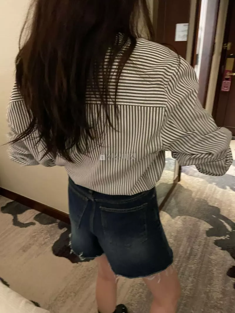 Under Row - Korean Women Fashion - #womensfashion - Benny Shirt