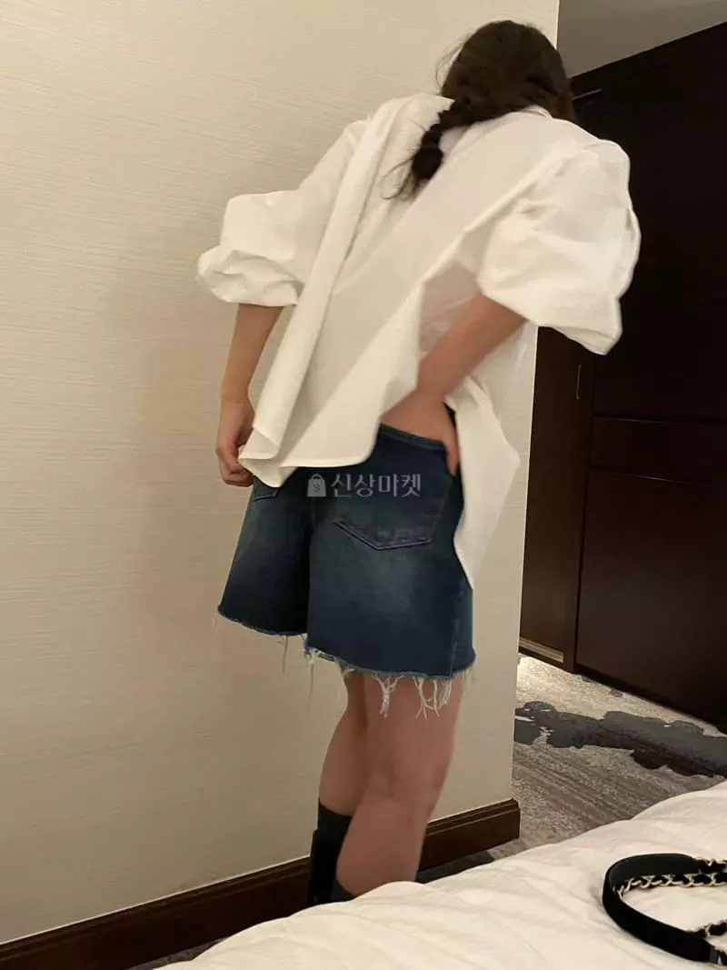 Under Row - Korean Women Fashion - #womensfashion - Liu Long Shirt - 3