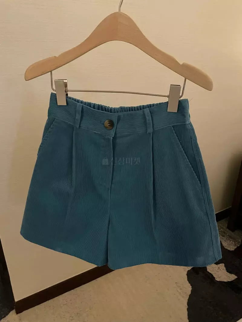 Under Row - Korean Women Fashion - #womensfashion - Corduroy Half Pants - 10