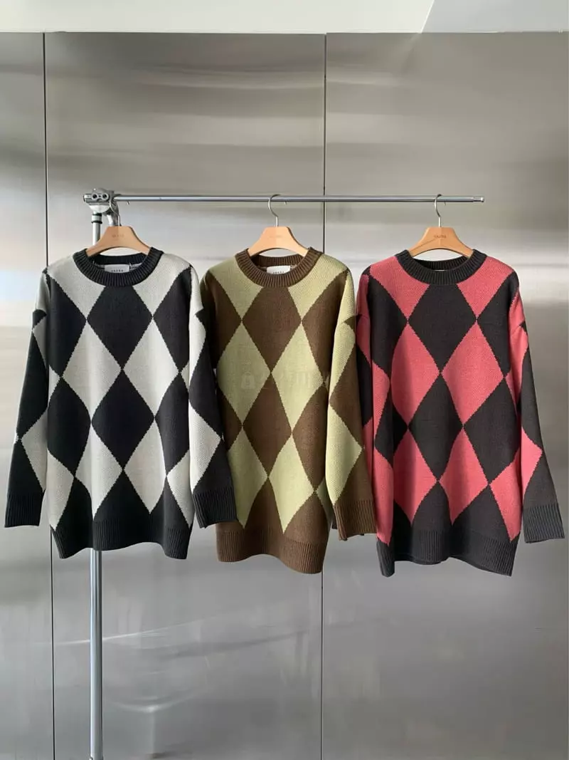 Vaara - Korean Women Fashion - #momslook - Argyle Knit Tee - 2