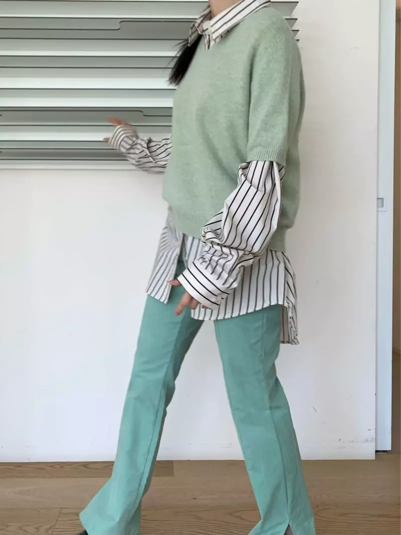 Vaara - Korean Women Fashion - #momslook - V Knit Tee - 8