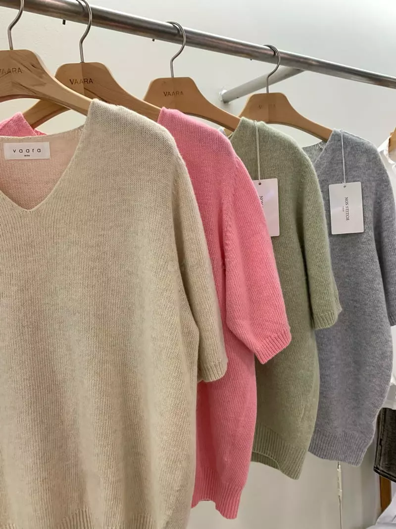 Vaara - Korean Women Fashion - #restrostyle - V Knit Tee