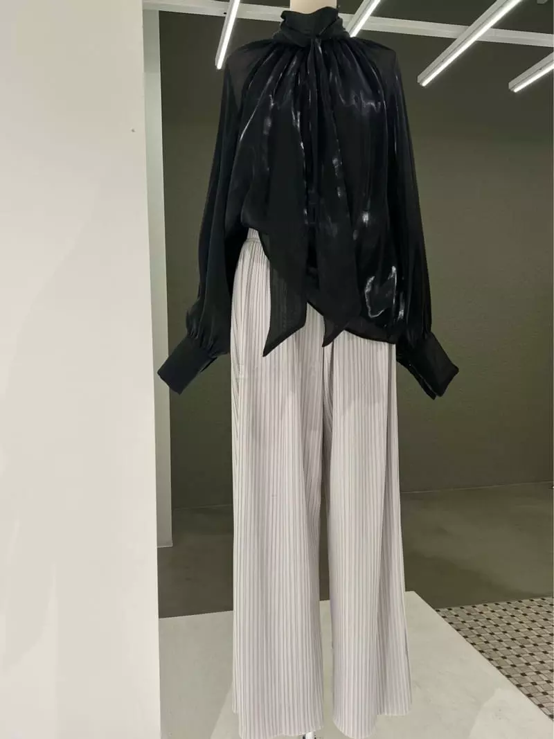 Verni - Korean Women Fashion - #womensfashion - Bunddo Pleats Pants - 6