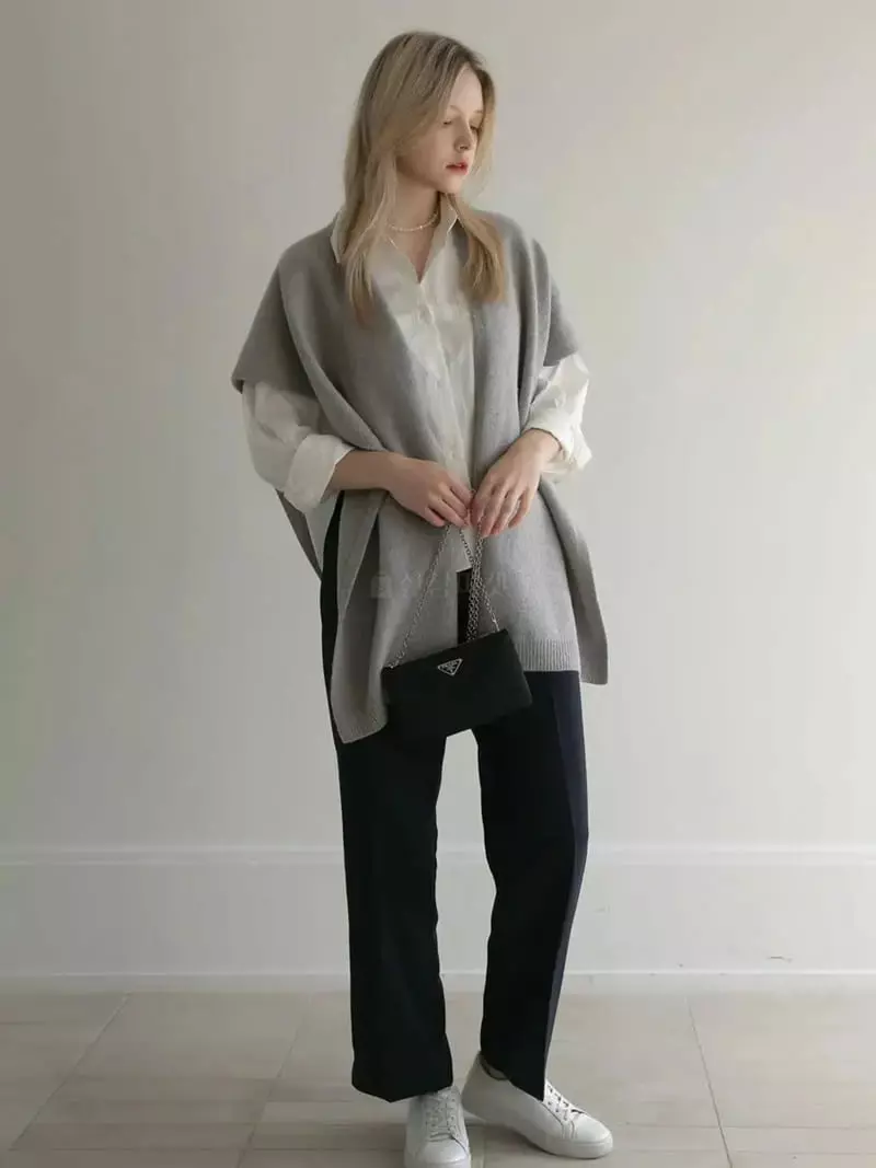 Vert Neuf - Korean Women Fashion - #momslook - V Cash Shawl Muffler - 2