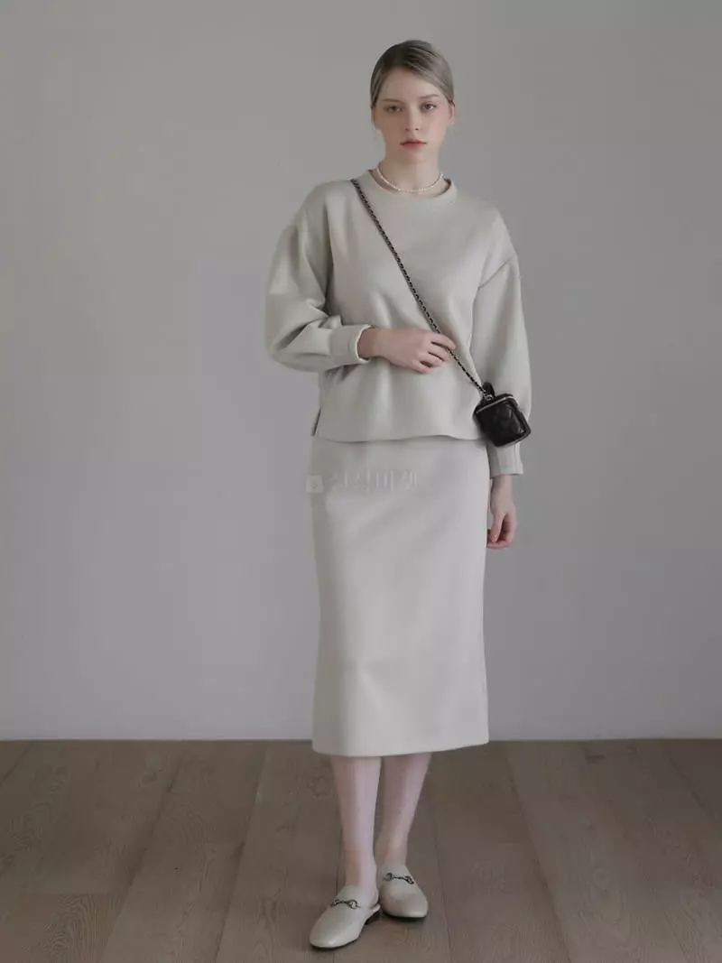 Vert Neuf - Korean Women Fashion - #momslook - Bake Sweatshirt - 11