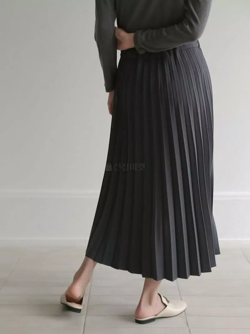 Vert Neuf - Korean Women Fashion - #momslook - Lolo Pleats Skirt - 3