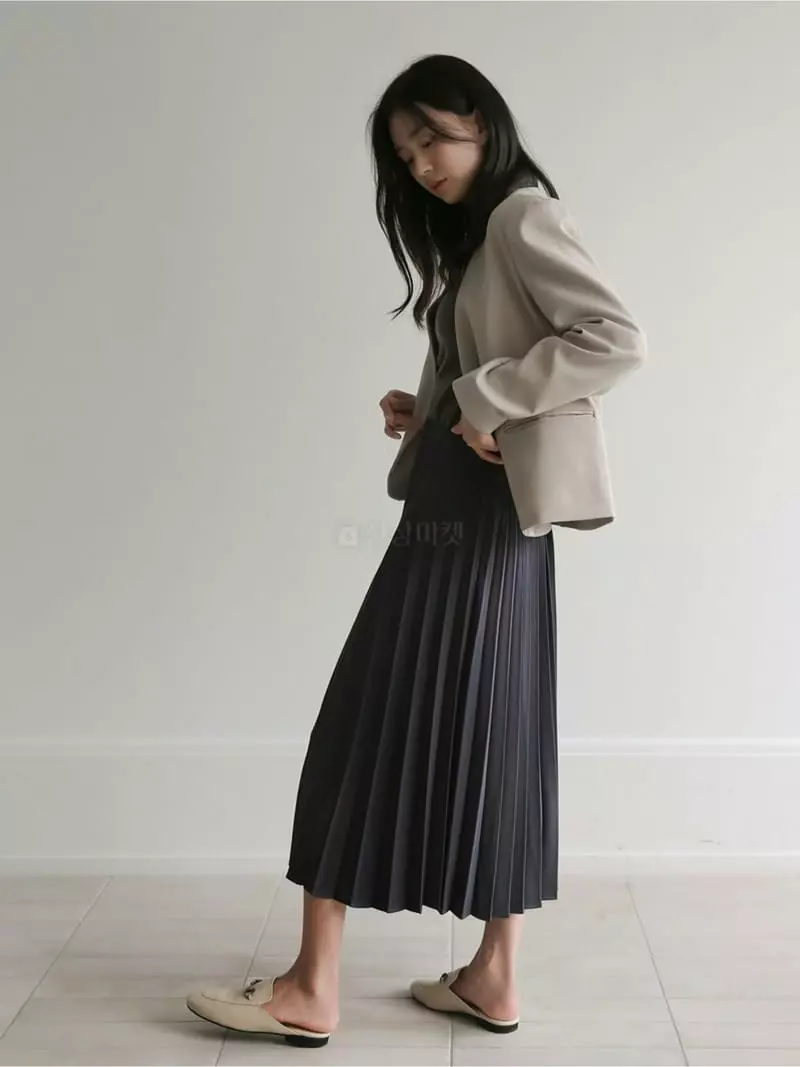 Vert Neuf - Korean Women Fashion - #momslook - Lolo Pleats Skirt - 7