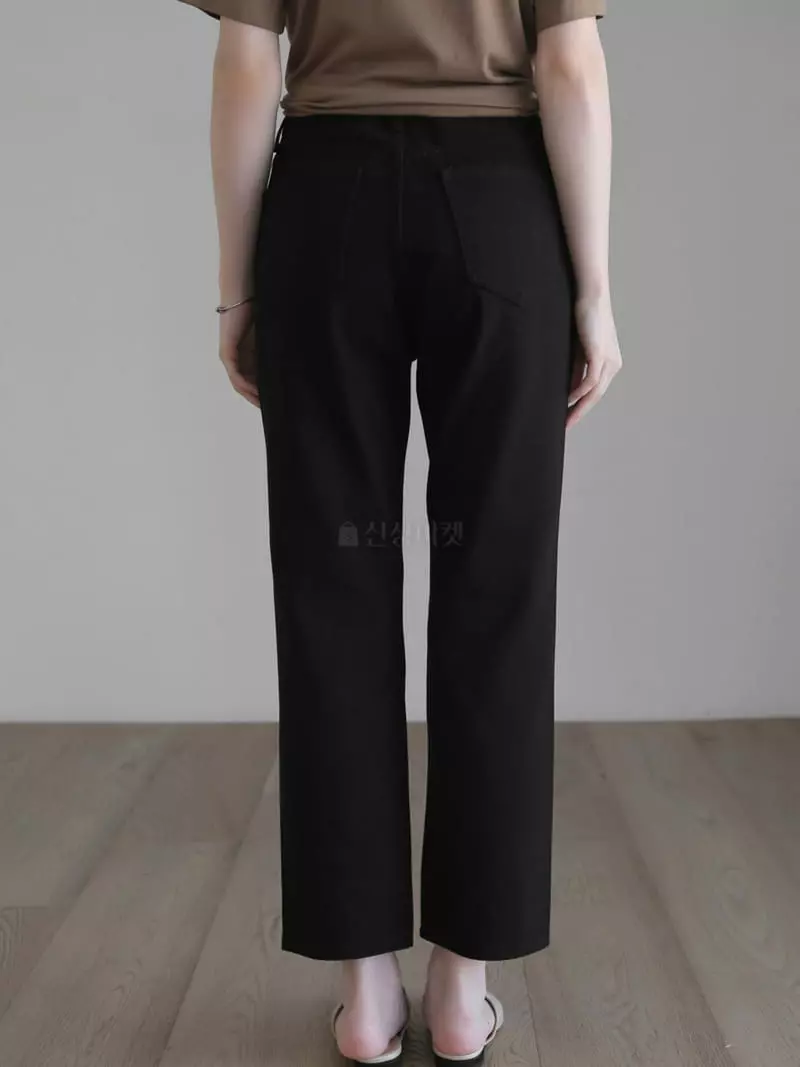 Vert Neuf - Korean Women Fashion - #momslook - Days Black Jeans - 3