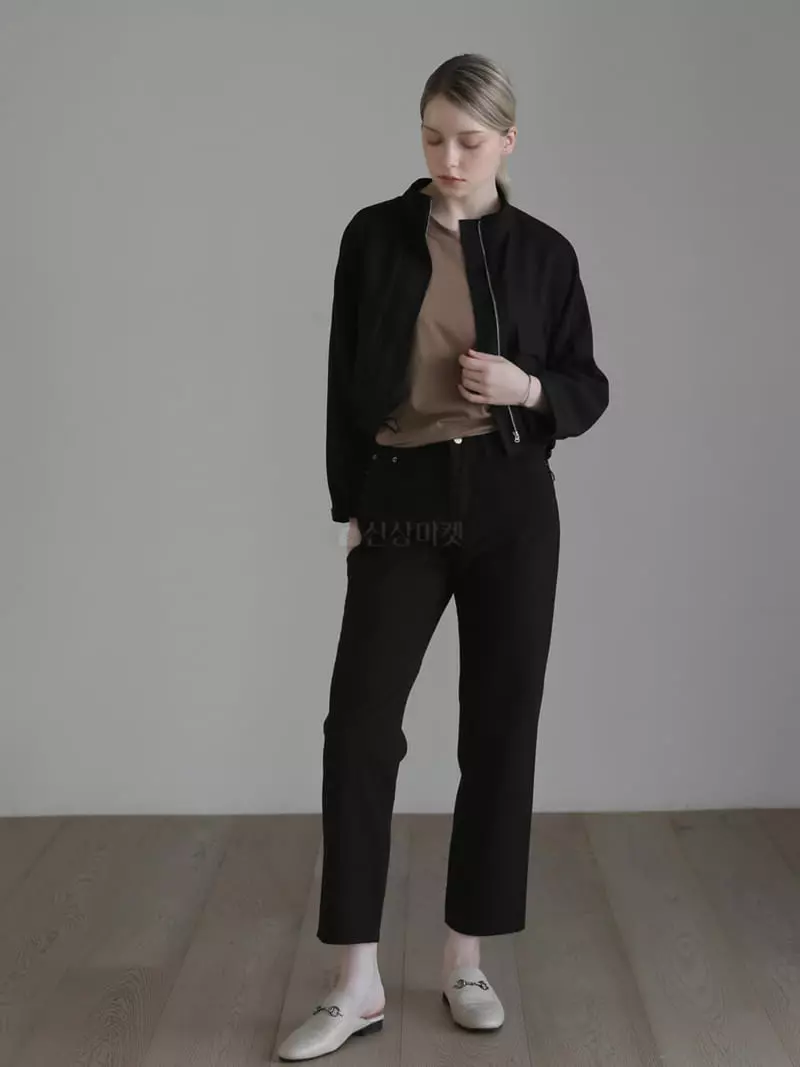 Vert Neuf - Korean Women Fashion - #momslook - Days Black Jeans - 5