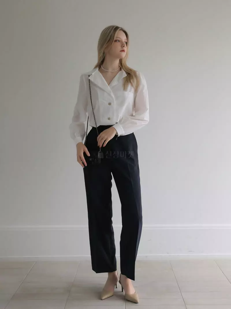 Vert Neuf - Korean Women Fashion - #womensfashion - Ov Inta Blouse - 3