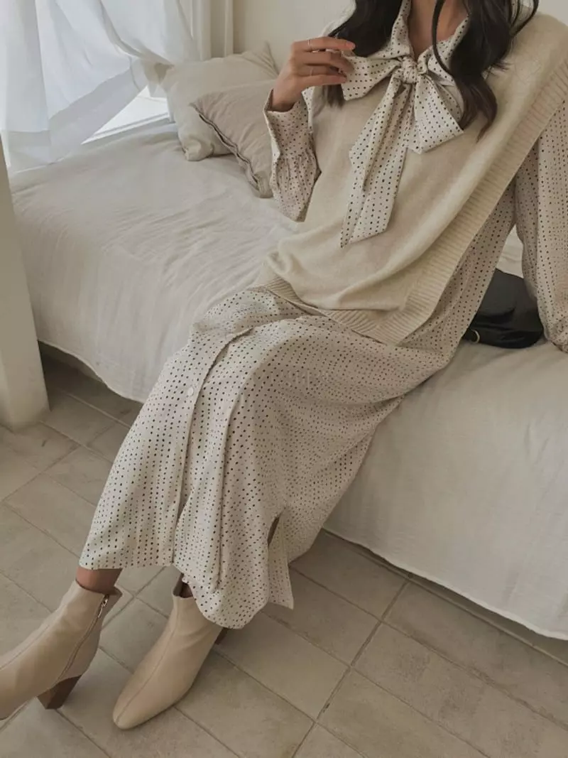 Vert Neuf - Korean Women Fashion - #momslook - Dot Tie One-piece - 4