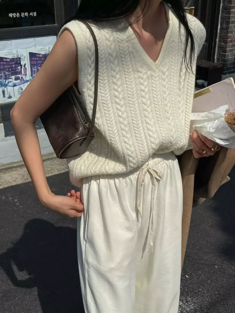 Very - Korean Women Fashion - #momslook - Dor Vest - 9