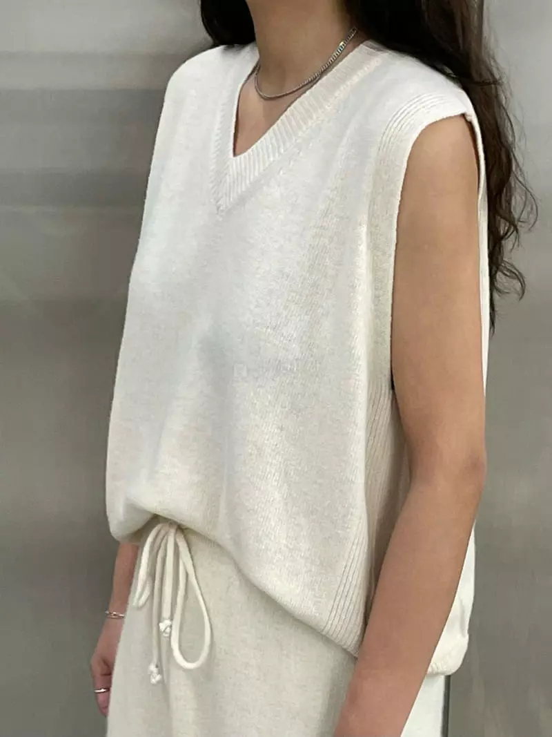 Very - Korean Women Fashion - #momslook - Mimi Vest Vest - 11