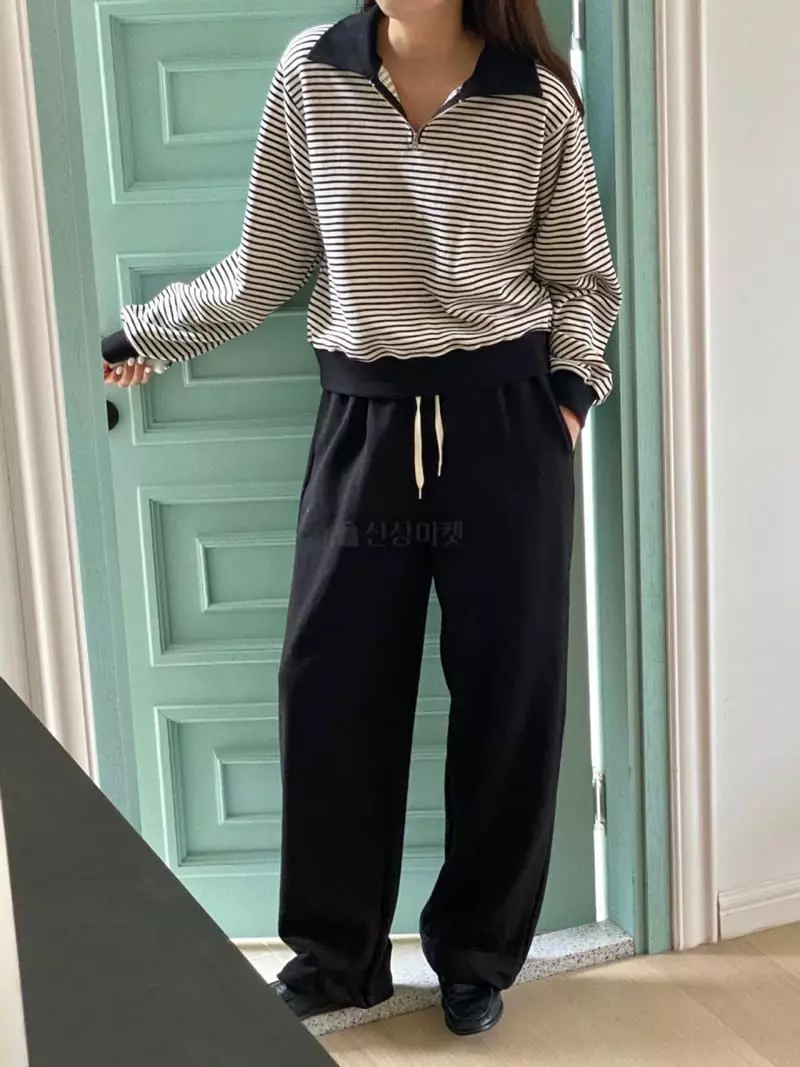 Very - Korean Women Fashion - #momslook - Collar Stripes Sweatshirt - 6