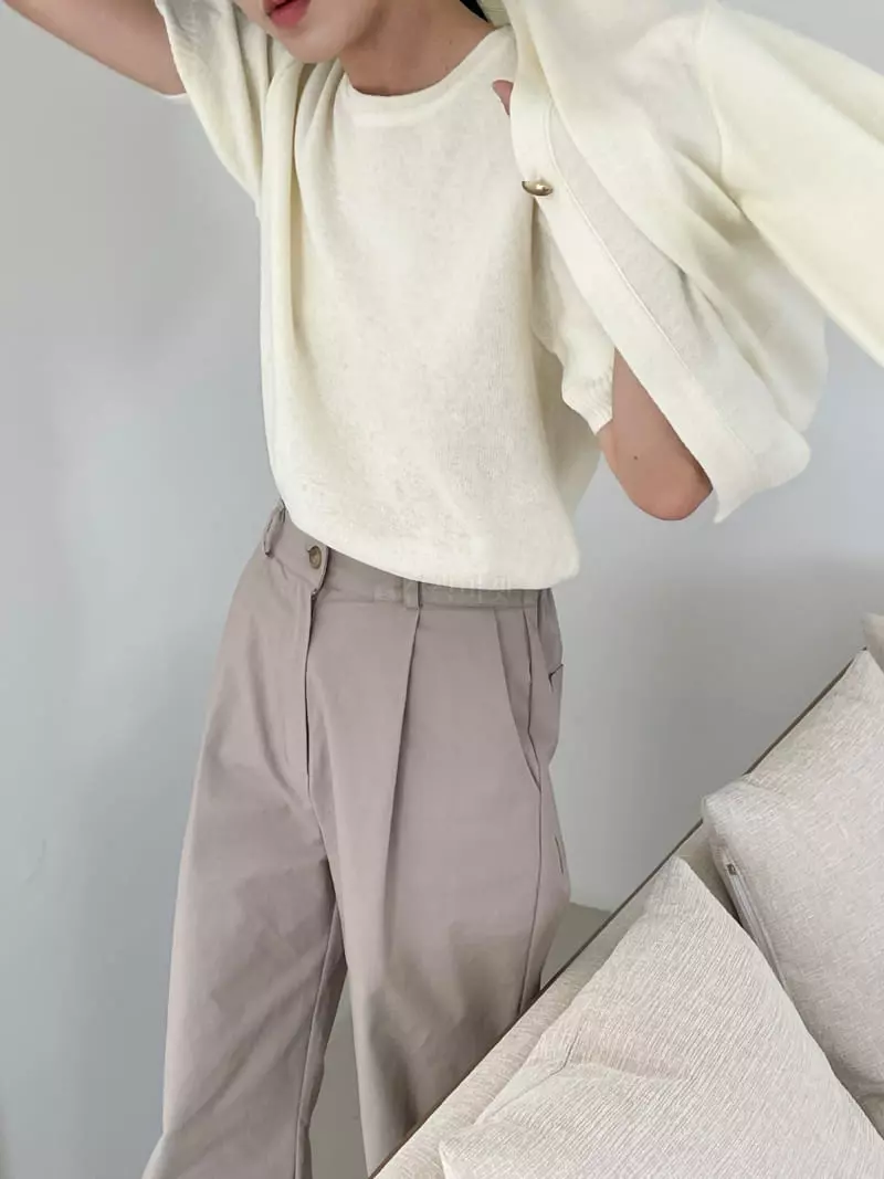 Very - Korean Women Fashion - #restrostyle - Hano Round Knit Tee - 11