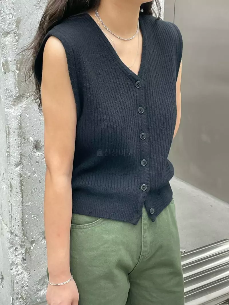 Very - Korean Women Fashion - #thelittlethings - Liso Vest - 12