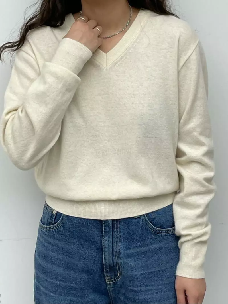Very - Korean Women Fashion - #vintageinspired - Shine V Tee - 9