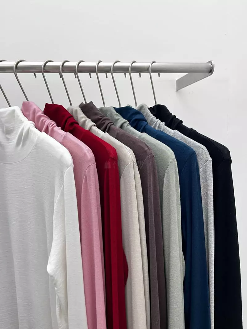 Very - Korean Women Fashion - #vintagekidsstyle - Marcaroon Tencel Turtleneck Tee - 3