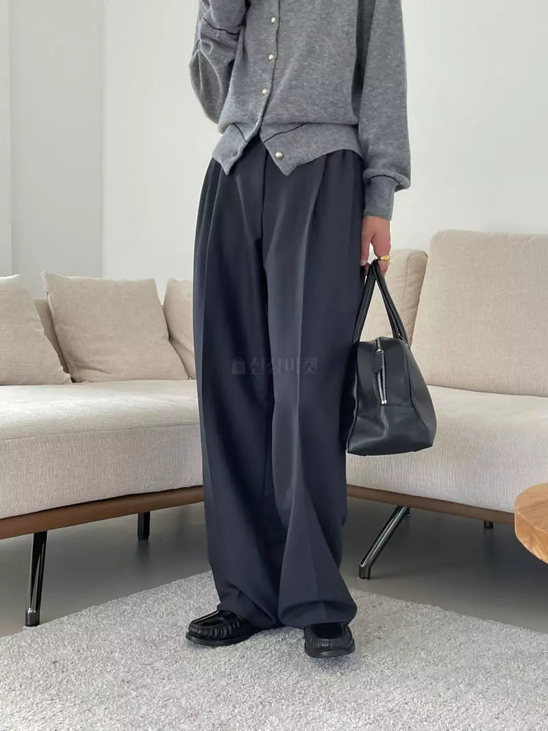 Very - Korean Women Fashion - #vintagekidsstyle - Maxy Tuck Pants - 2