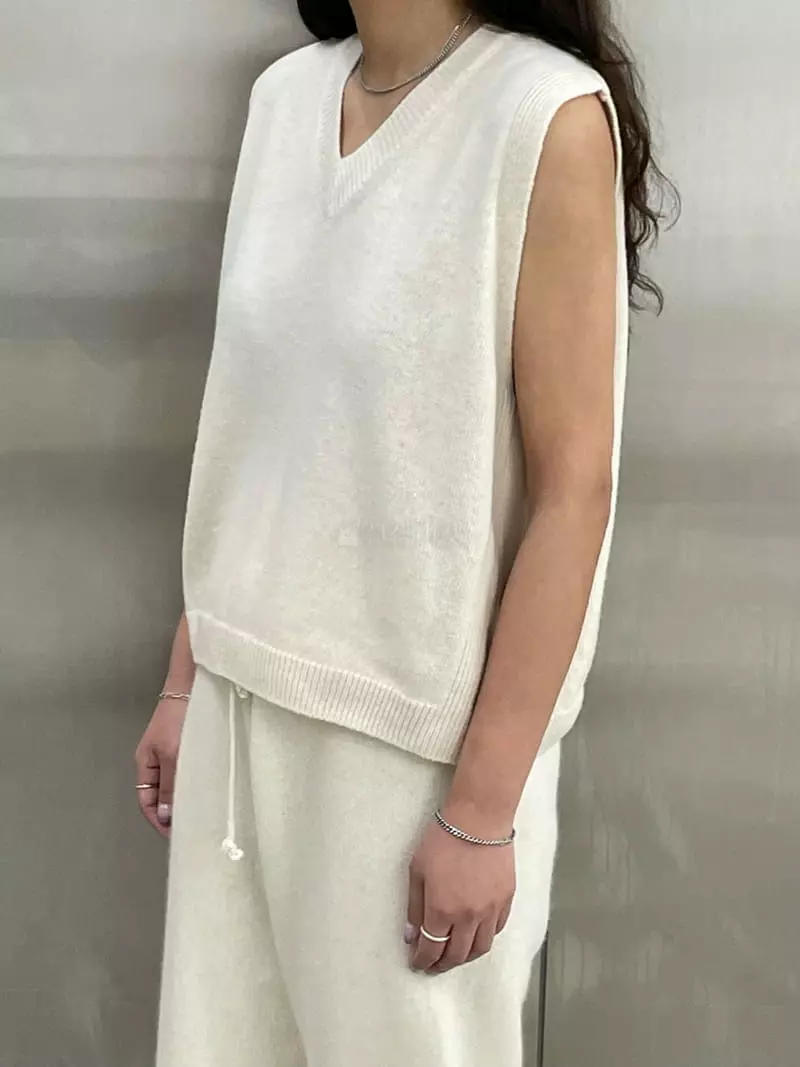 Very - Korean Women Fashion - #womensfashion - Mimi Vest Vest - 12