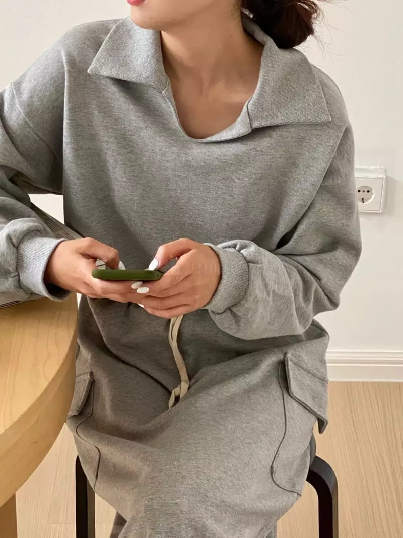 Very - Korean Women Fashion - #momslook - Burning Sweatshirt - 4