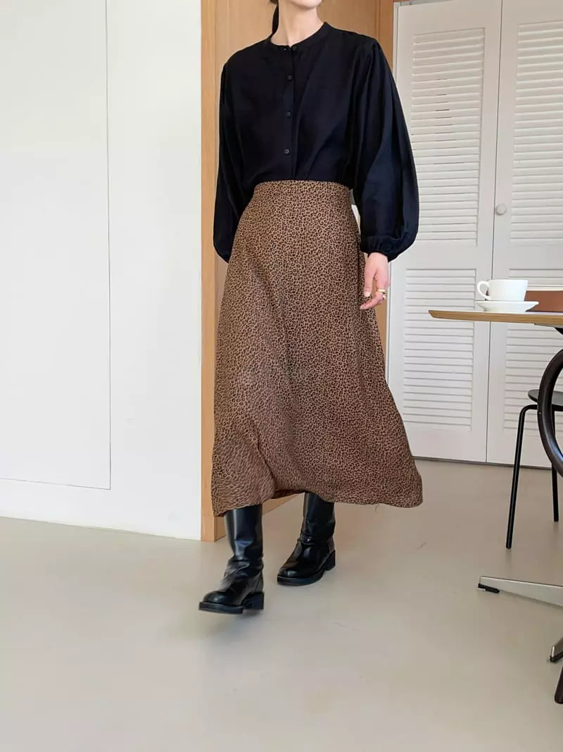 Very - Korean Women Fashion - #momslook - Bebe Blouse - 4