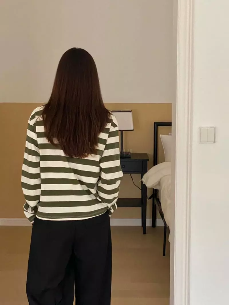 Very - Korean Women Fashion - #womensfashion - Biscit Stripes Tee - 2