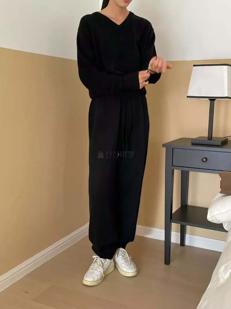 Very - Korean Women Fashion - #womensfashion - Shine V Tee - 2