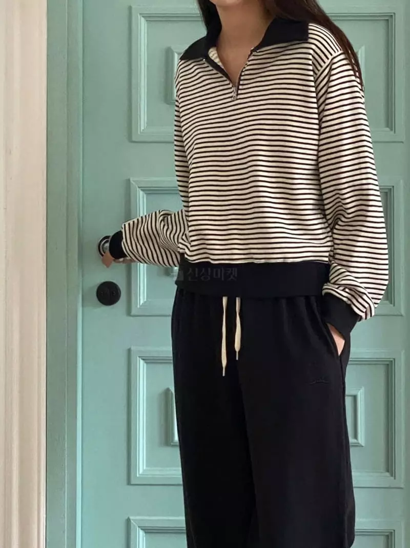 Very - Korean Women Fashion - #womensfashion - Collar Stripes Sweatshirt - 11