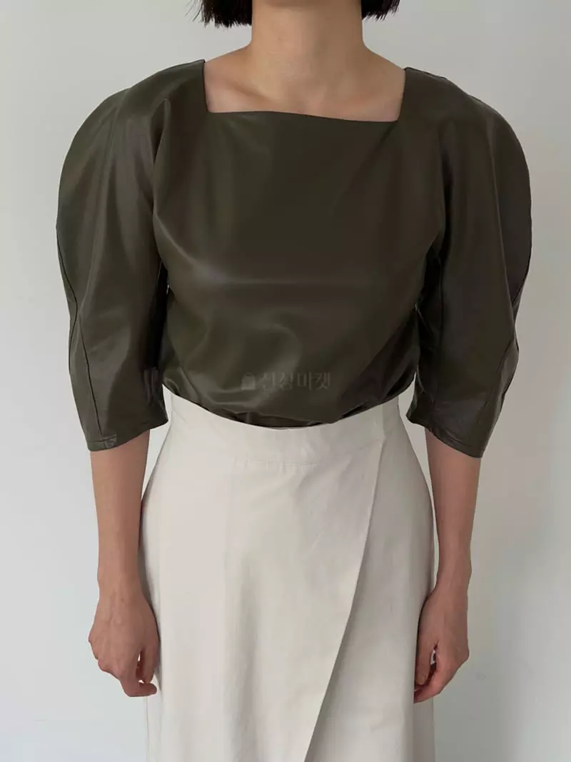 Vestire - Korean Women Fashion - #momslook - Balloon Leather Blouse - 2