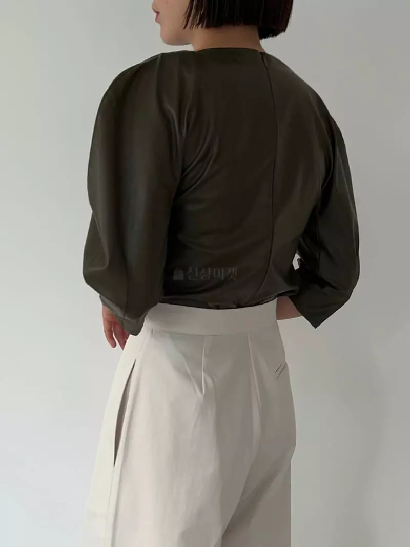 Vestire - Korean Women Fashion - #womensfashion - Balloon Leather Blouse - 4