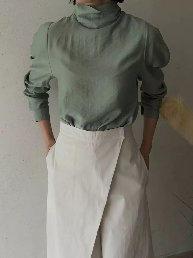 Vestire - Korean Women Fashion - #momslook - Loe Turtleneck Blouse - 6