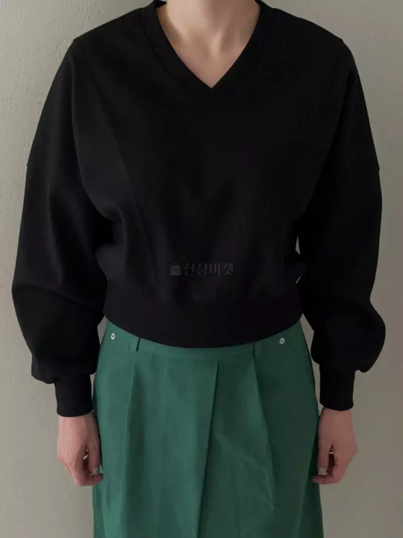 Vestire - Korean Women Fashion - #romanticstyle - Slit Sweatshirt - 4