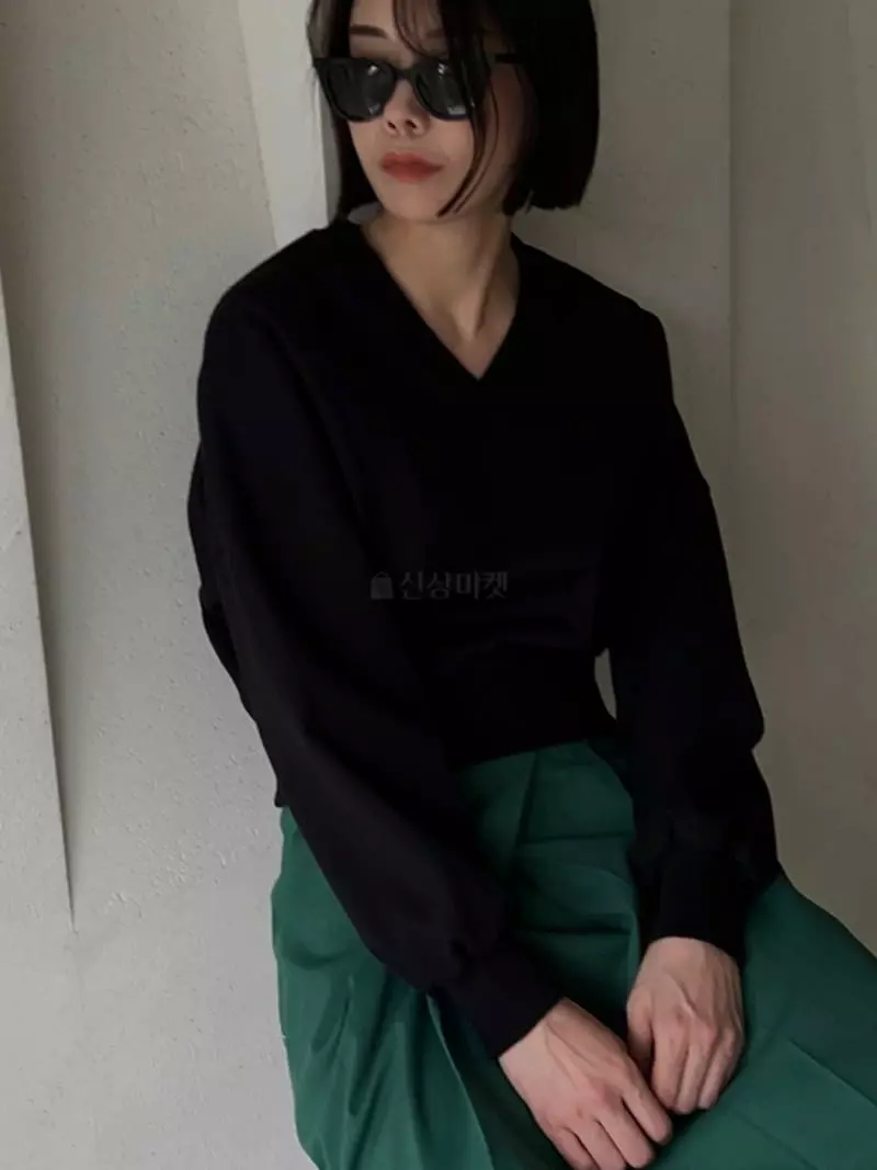 Vestire - Korean Women Fashion - #thatsdarling - Slit Sweatshirt - 5
