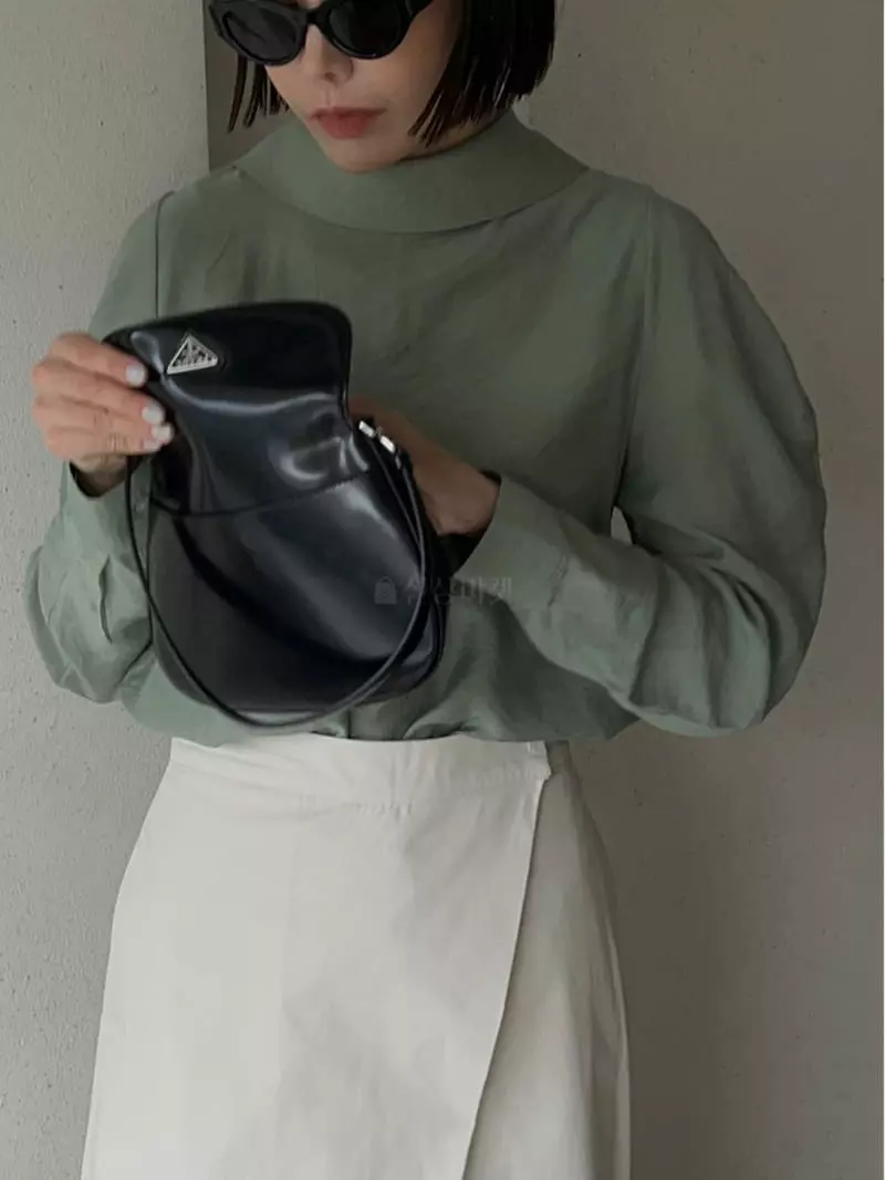 Vestire - Korean Women Fashion - #womensfashion - Loe Turtleneck Blouse - 5
