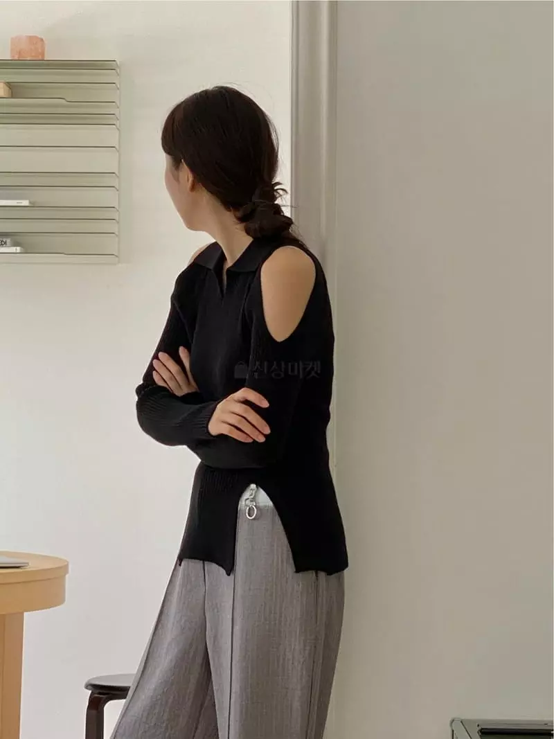Vetiver - Korean Women Fashion - #thatsdarling - Slit Round tee