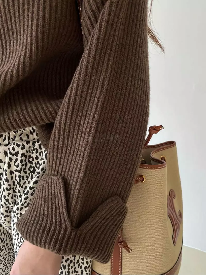 Via - Korean Women Fashion - #momslook - Slit Turtleneck Tee - 11