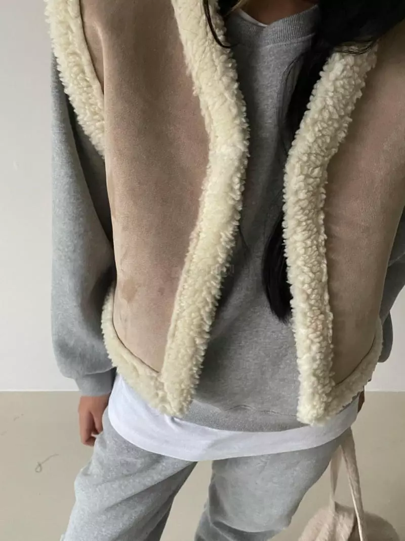 Via - Korean Women Fashion - #momslook - Caramel Vest - 11