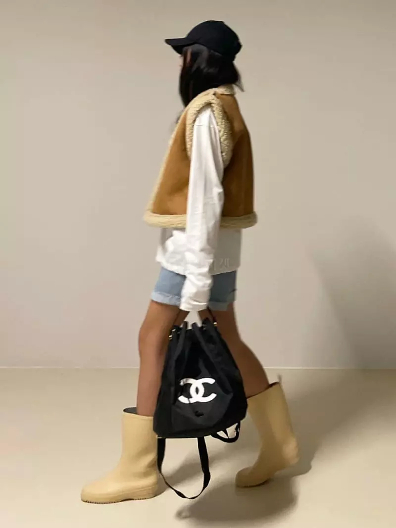Via - Korean Women Fashion - #momslook - Caramel Vest - 9