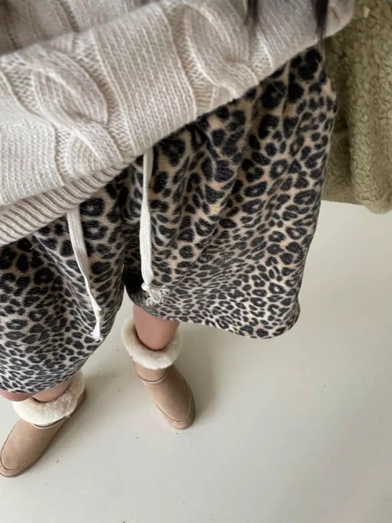 Via - Korean Women Fashion - #momslook - Leo Shorts - 5
