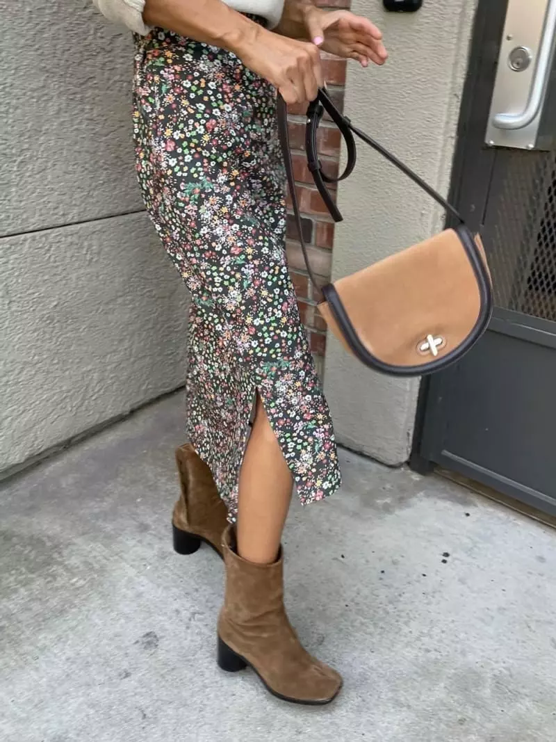 Via - Korean Women Fashion - #momslook - Flower Banding Skirt - 3
