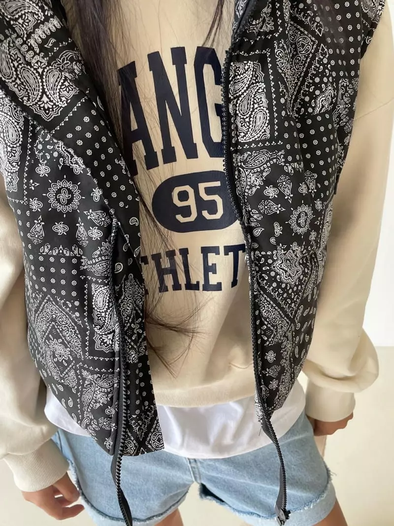 Via - Korean Women Fashion - #womensfashion - Paisely Vest - 7