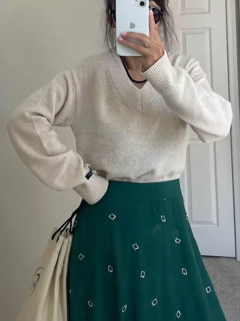 Via - Korean Women Fashion - #momslook - Daisy Knit Tee - 4