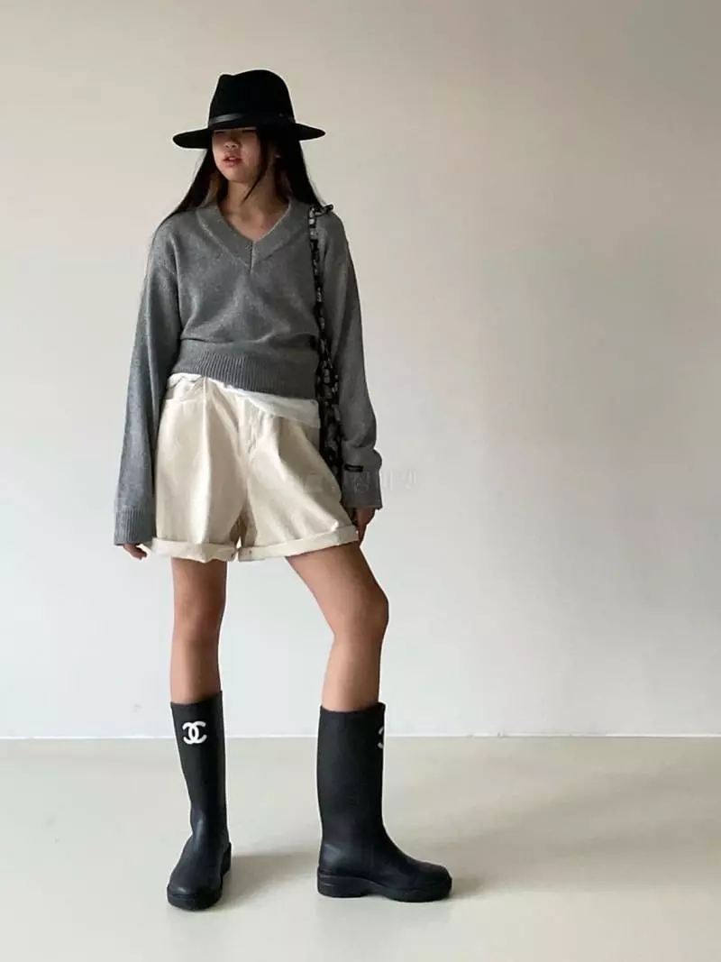 Via - Korean Women Fashion - #womensfashion - Daisy Knit Tee - 6